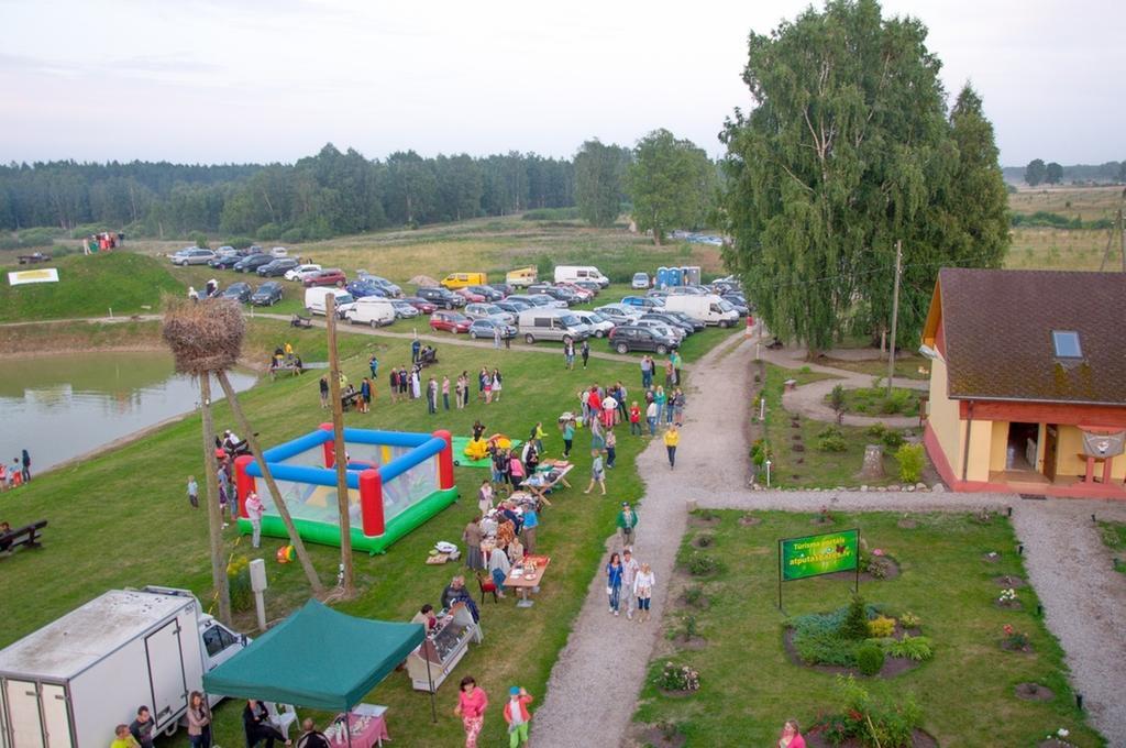 Landsted Emuzas *